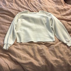Hollister cropped long sleeve size medium